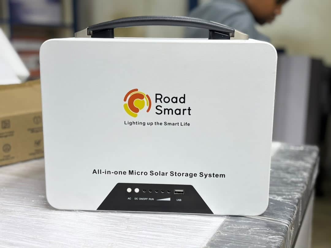 Road Smart – Système de stockage solaire tout-en-un (All-in-One Micro Solar Storage System)